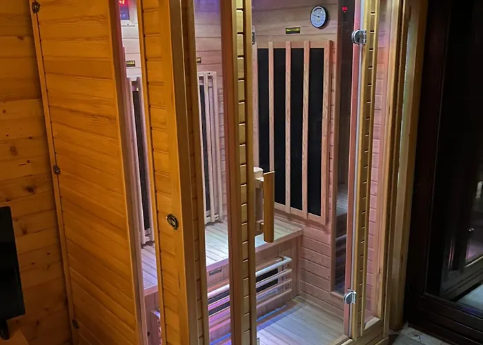 Boja Zalaska - Drveni 雅戈丁那